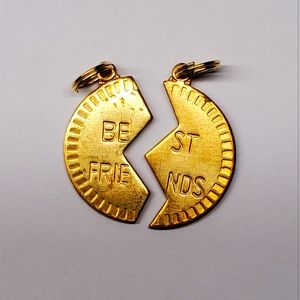 BEST FRIENDS Puzzle Charms Pendants Set for Pet Collar BRAND NEW